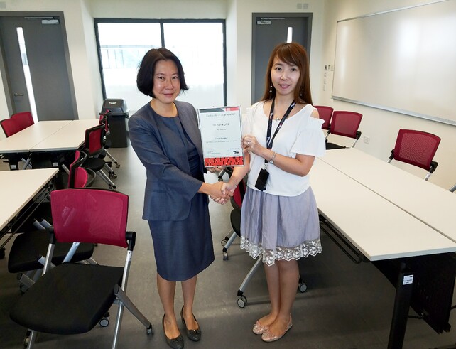 平安銀行股份有限公司香港代表處副首席代表劉凱旋女士受邀於2018年9月26日 到訪香港高等教育科技學院，與零售管理專業的四年級學生分享零售管理業界的相關熱點話題。